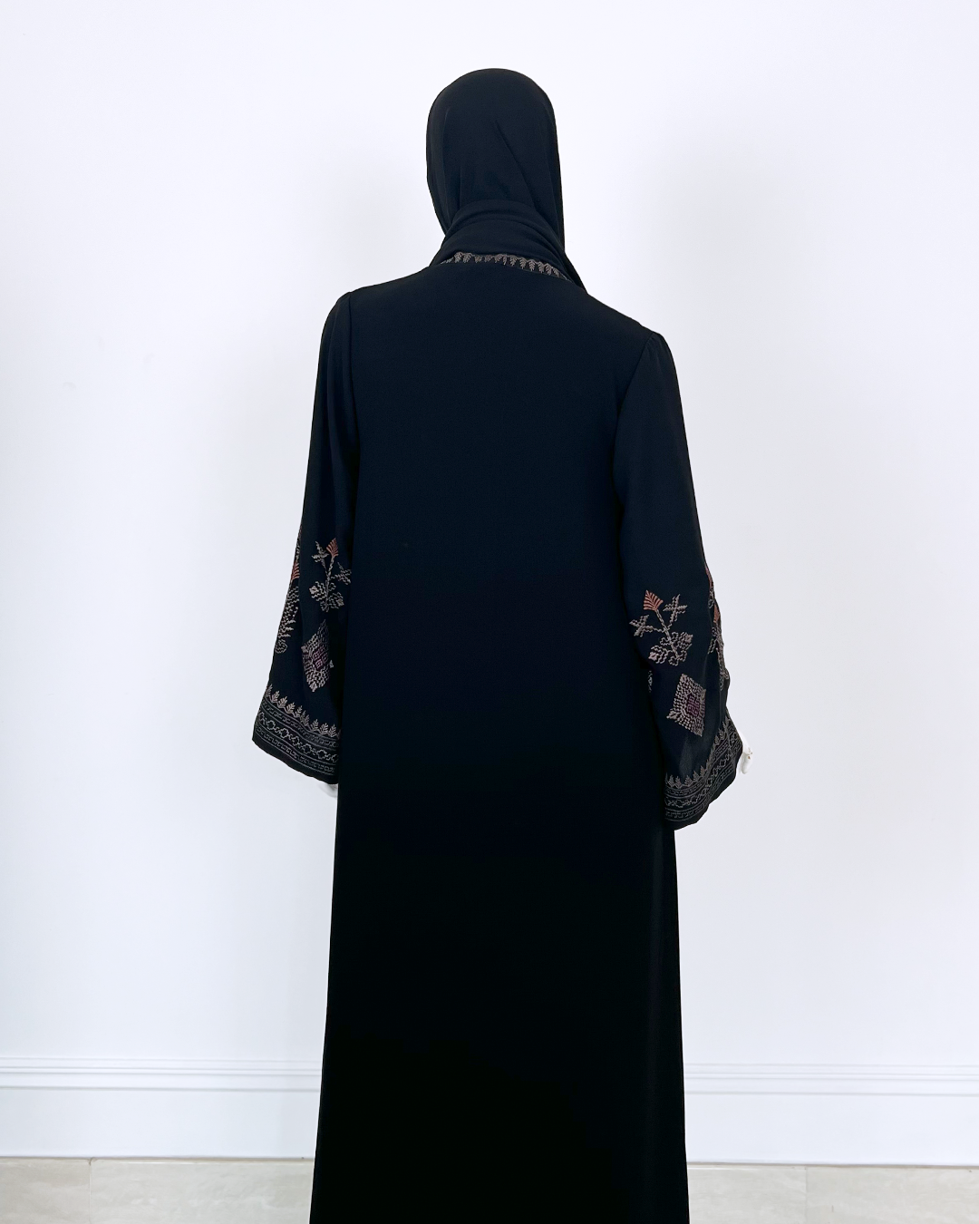 AZHAARIN OUTER