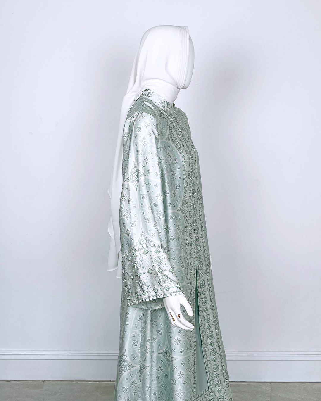 NAFLAH OUTER
