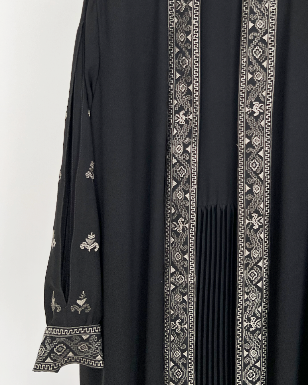 SHAUQI OUTER