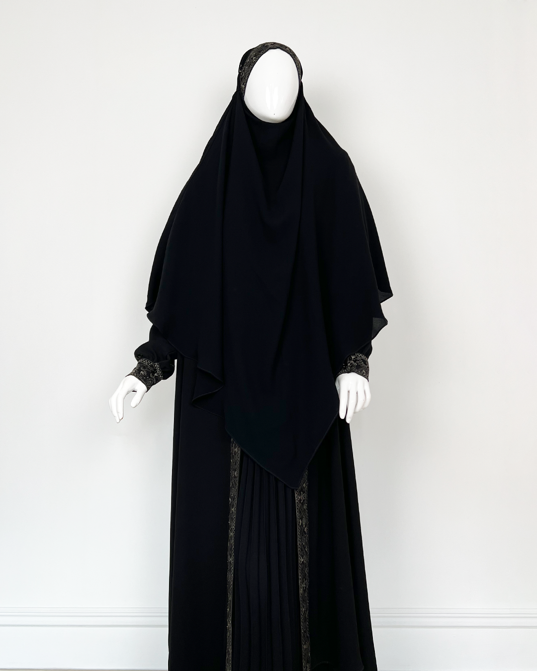 SHAUQI OUTER