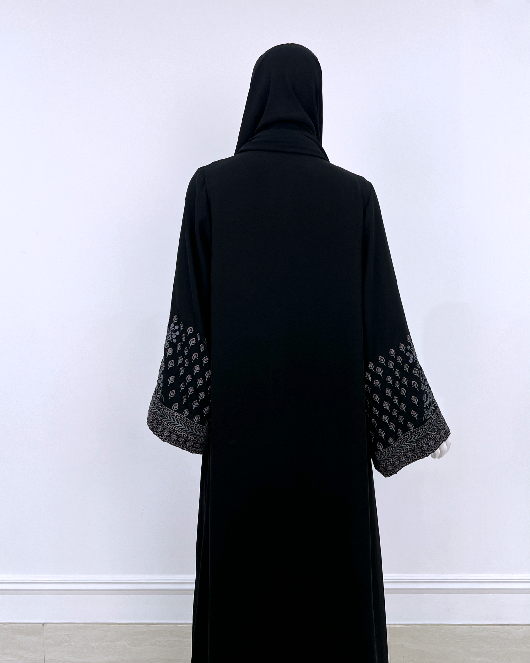 ARIFAH OUTER