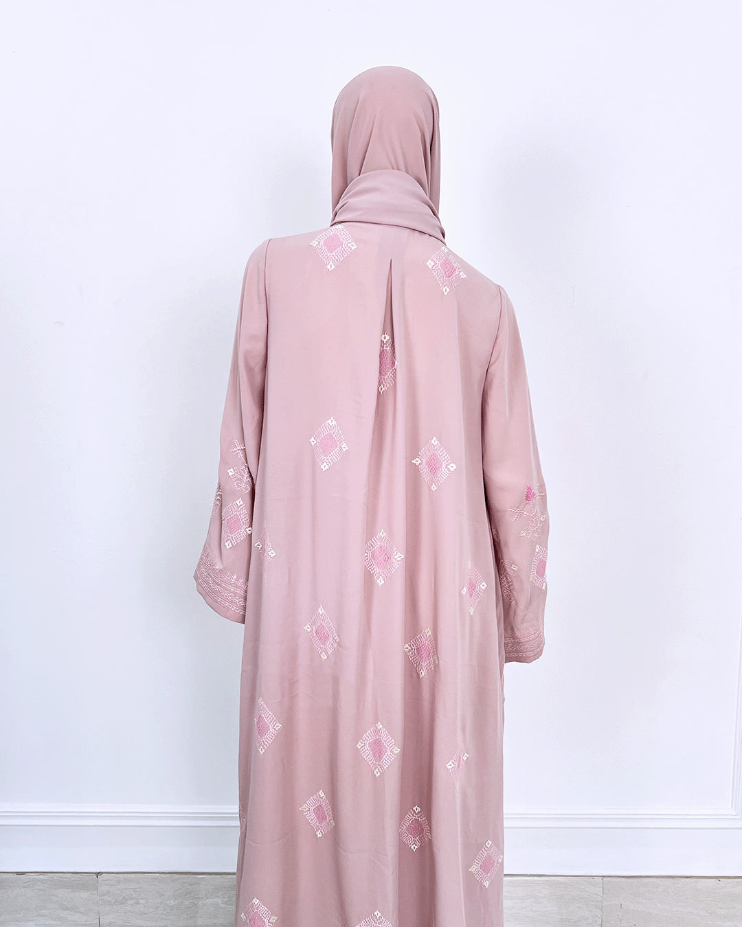 AZHAARIN ABAYA