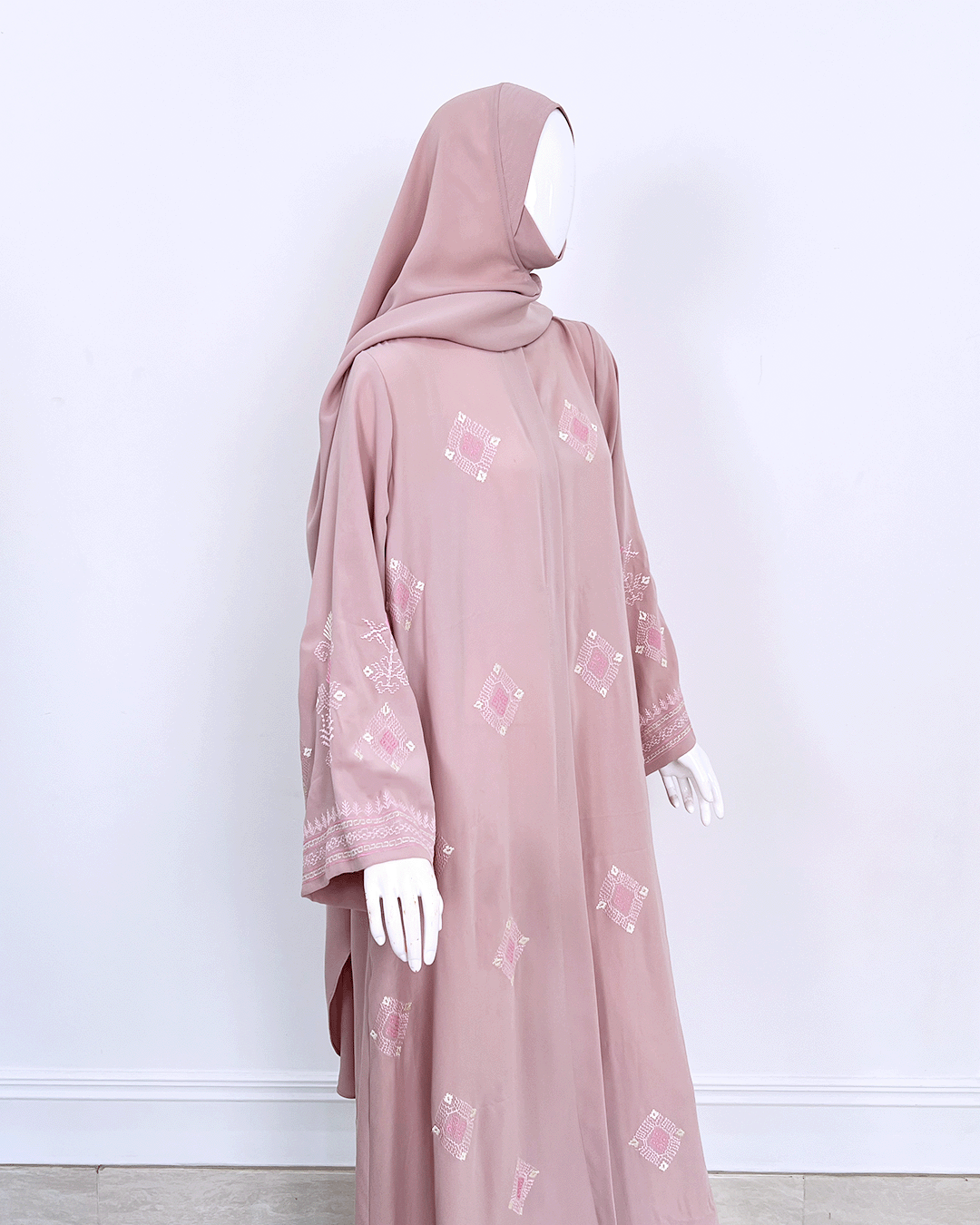 AZHAARIN ABAYA