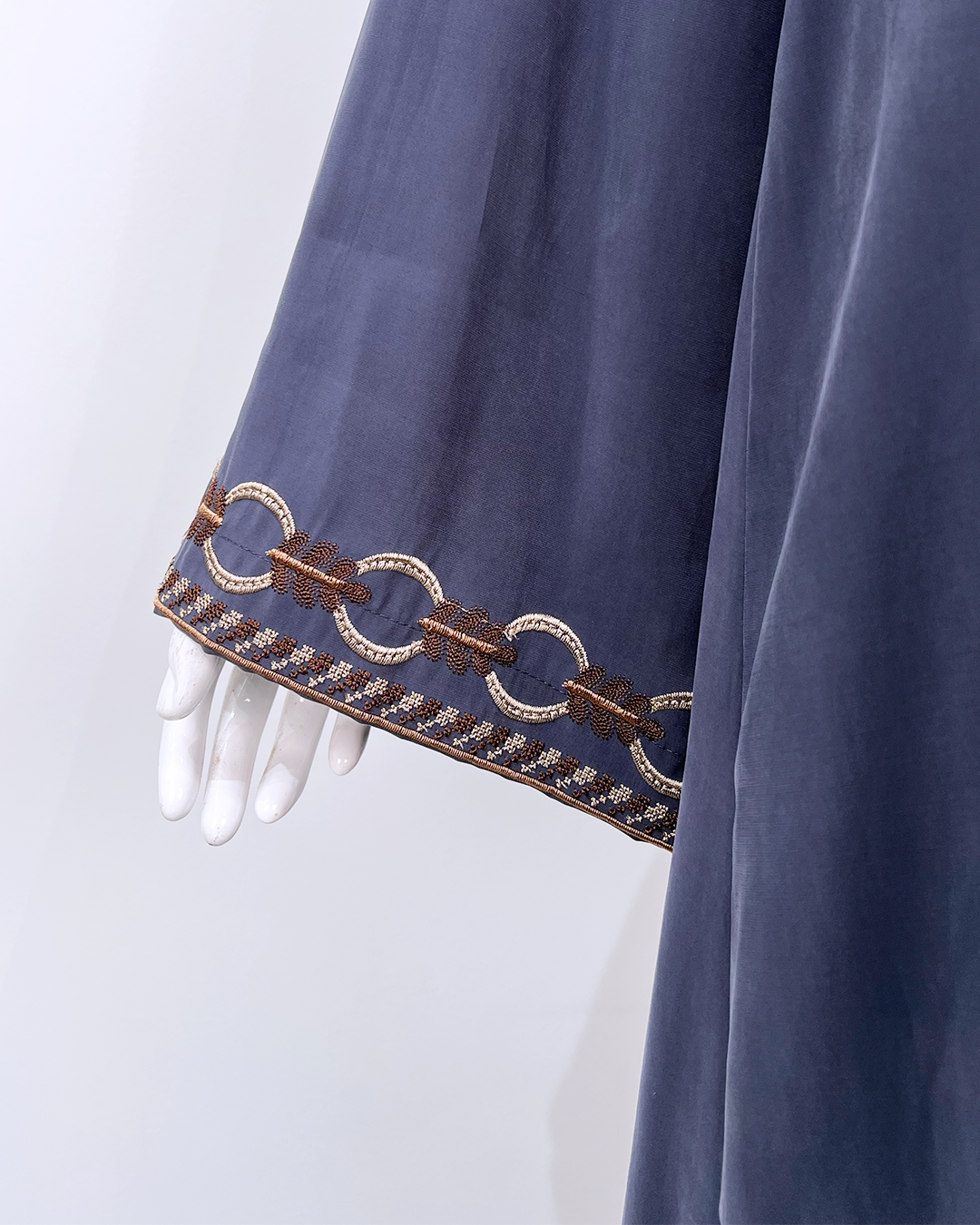ESHAL OUTER